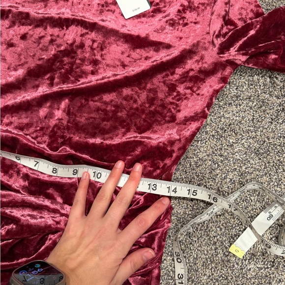 NWT GUESS Elegant Velvet Burgundy Dress medium - Picture 8 of 8